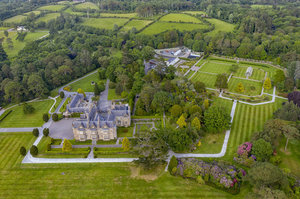 "Muckross House" im Killarney National Park aus der Vogelperspektive
